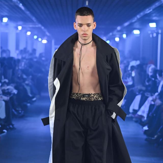 #17 Model Tony Tieku, vítěz Elite Model Looku 2020 za Česko